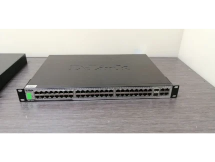 Коммутатор D-Link DES-3052