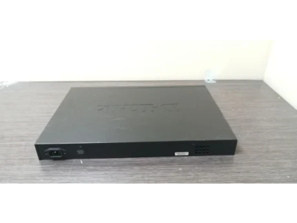 Коммутатор D-link DES-3028p